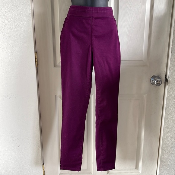 Simply Styled by Sears Burgundy Jeans, Size M/M - Picture 3 of 5